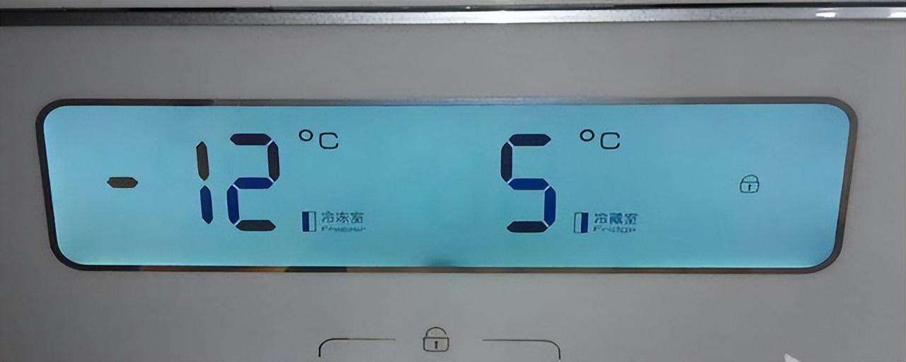 冰箱怎么设置最佳温度（冰箱保鲜里面的温度调节技巧）